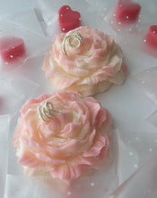 Load image into Gallery viewer, Peony Flower Candle Set
