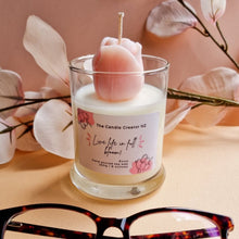 Load image into Gallery viewer, Tulip Candle
